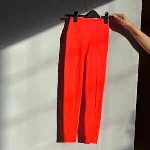 High Rise 7/8 Legging In Cloud Compression × 1 FLUORESCENT CORAL / XXS